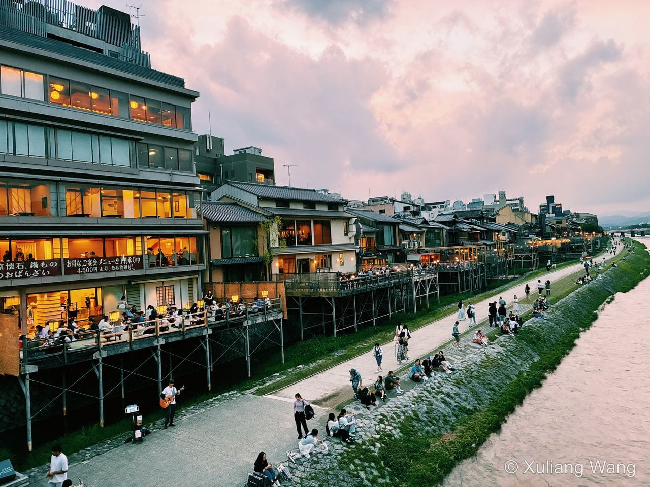Twilight along the Kamogawa